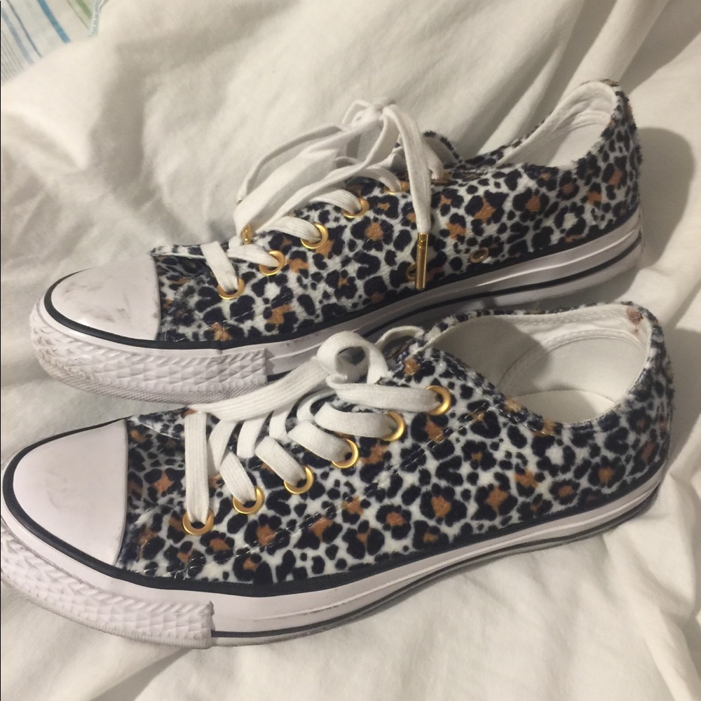 Converse sneakers shoes